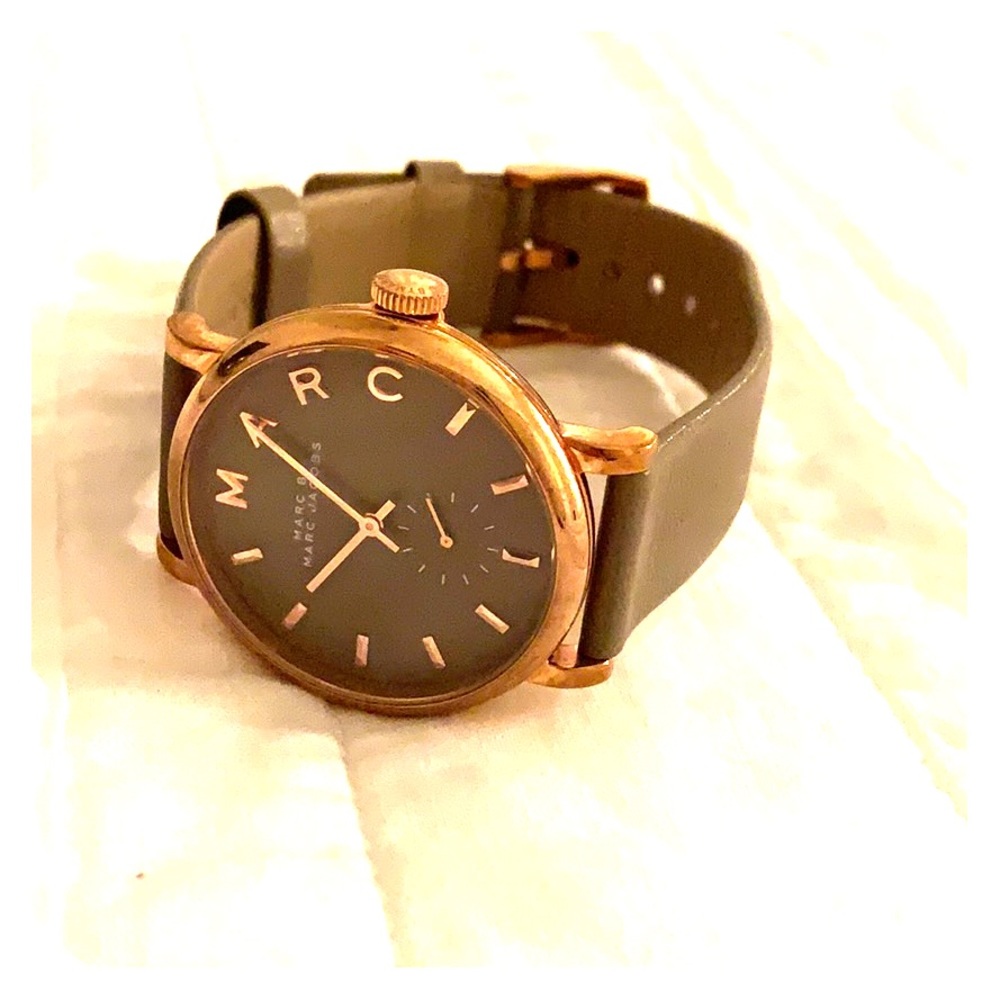 Marc Jacobs grey leather watch